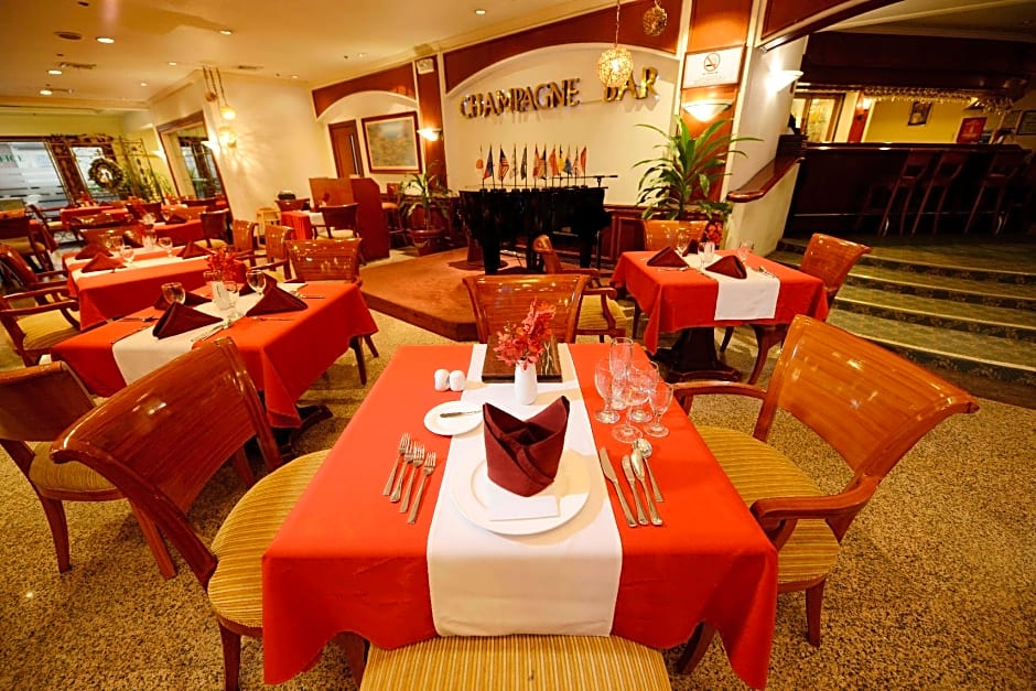 Grand Regal Hotel Davao