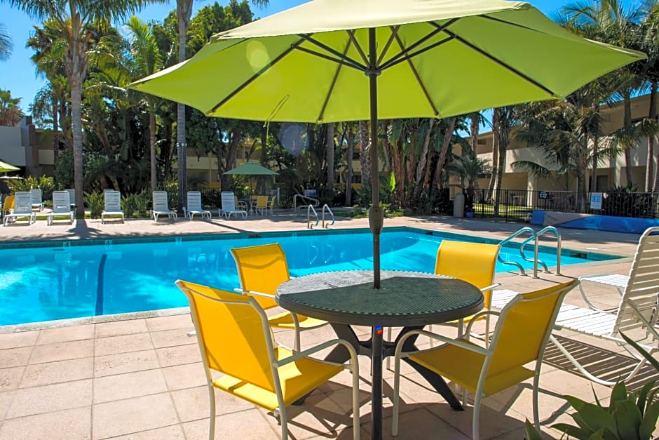 Lemon Tree Inn
