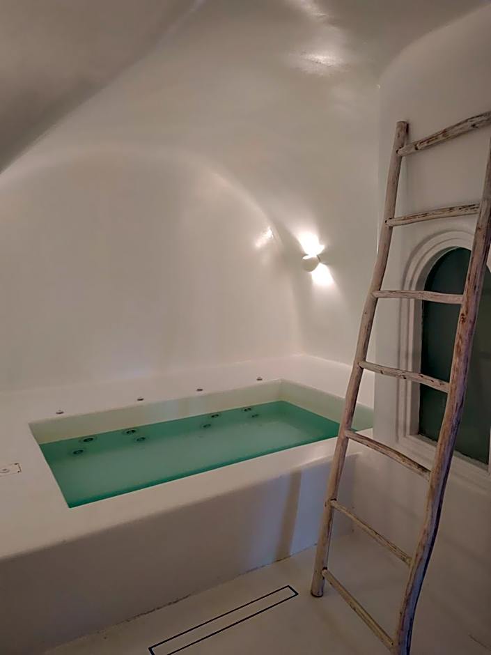 Oia Spirit Boutique Residences