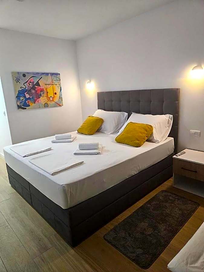 Boutique Hotel IVY'Z