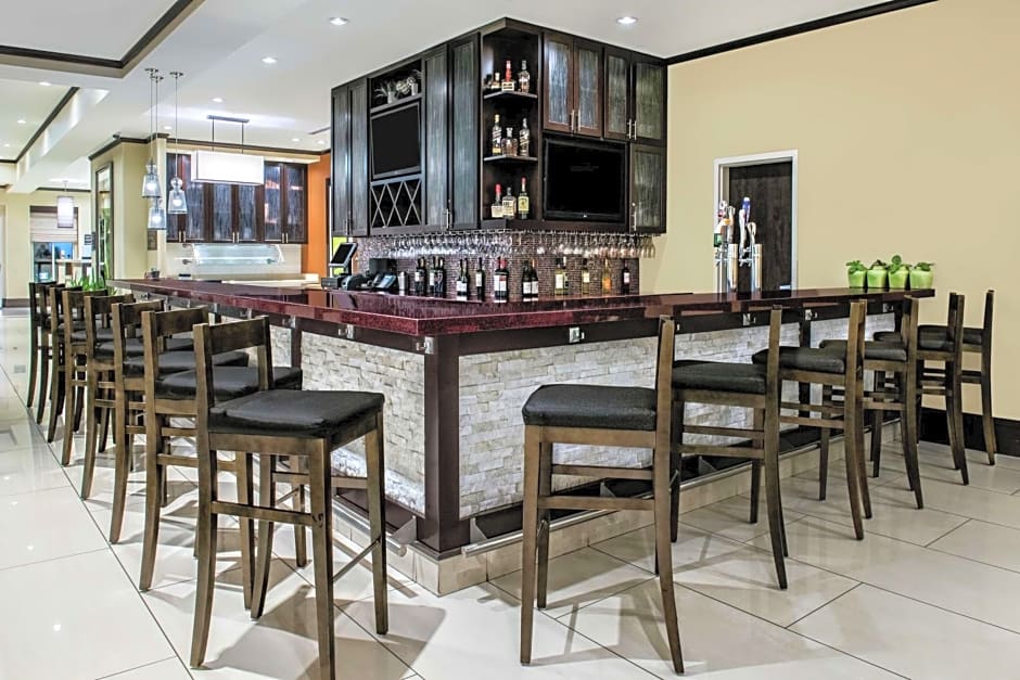 Hilton Garden Inn Victoria