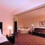 Cobblestone Inn & Suites - Denison | Oak Ridge