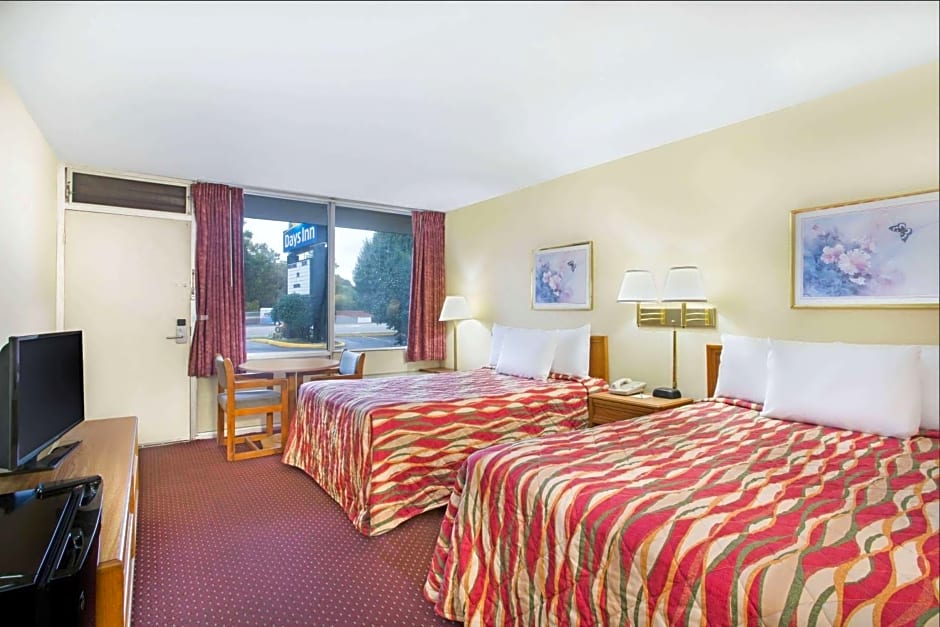 Days Inn by Wyndham Bristol Parkway