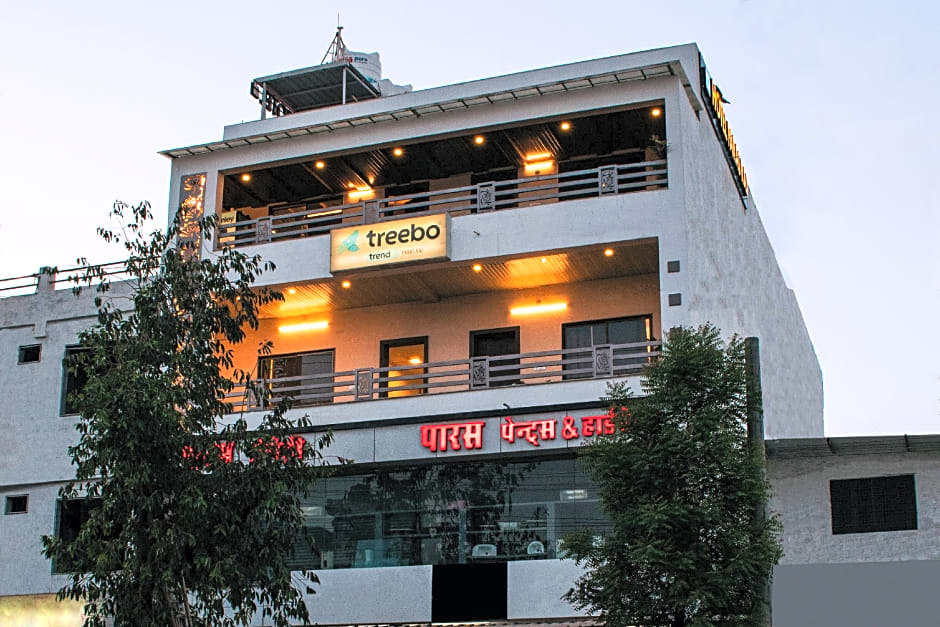 Treebo Paras Raj Near City Palace