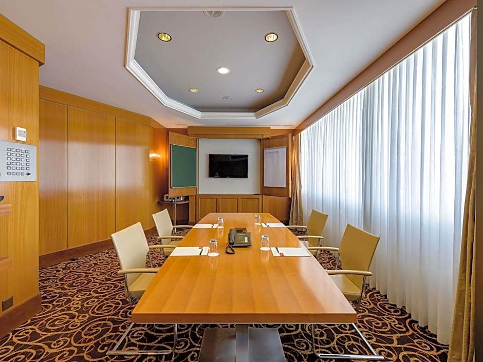 Moevenpick Hotel And Casino Geneva