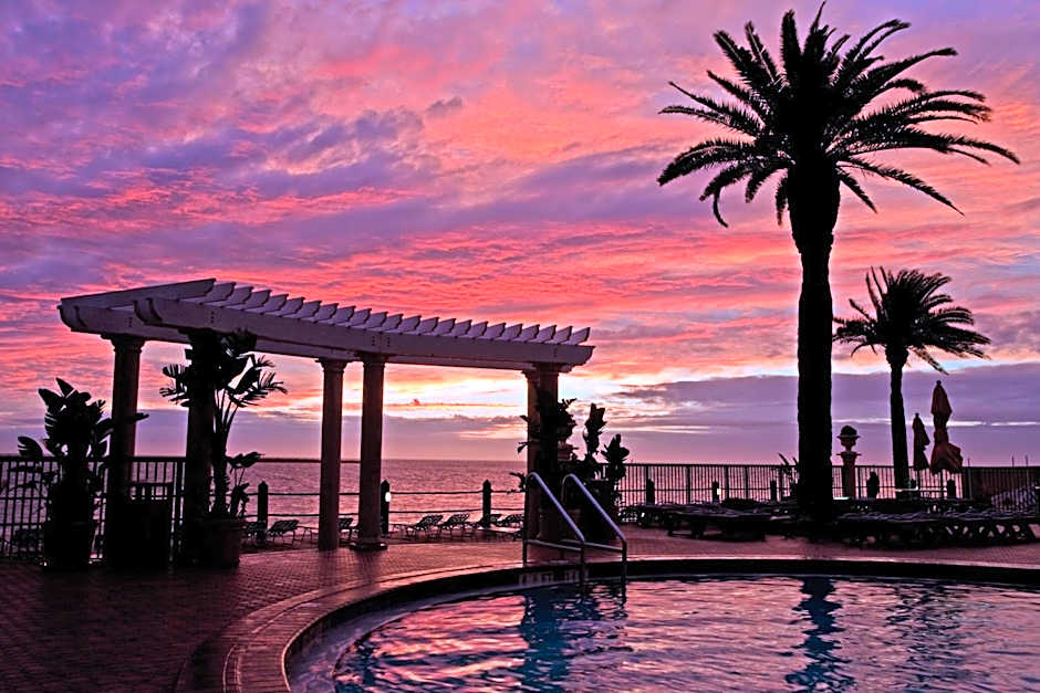 Holiday Inn & Suites Clearwater Beach By IHG
