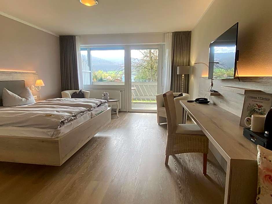Hotel & Restaurant Kronenhof am Weser-Radweg