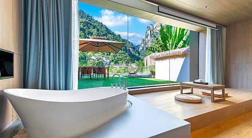Pandora Vista Retreat