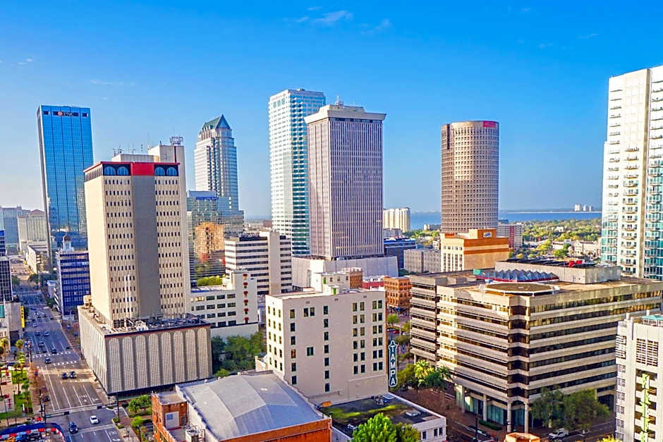 Hotel Flor Tampa Downtown, Tapestry Collection by Hilton