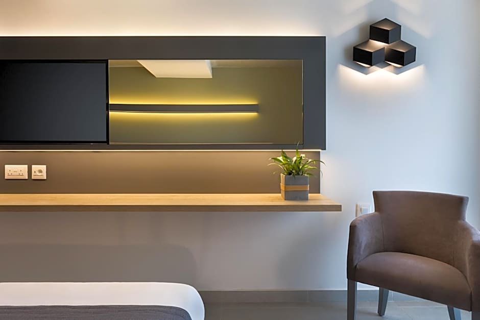 Azur Hotel by ST Hotels