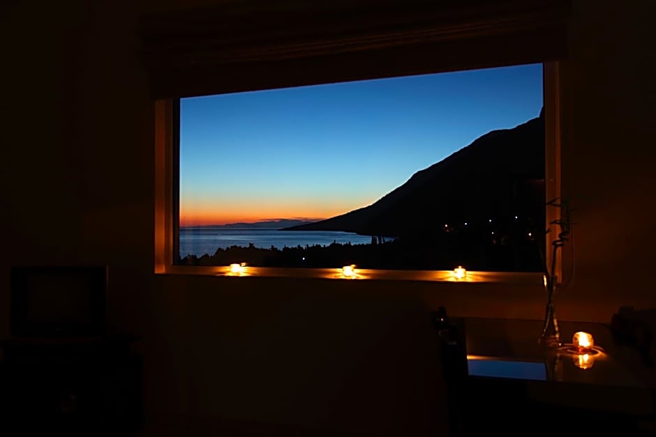 Pantheon Hotel & Suites