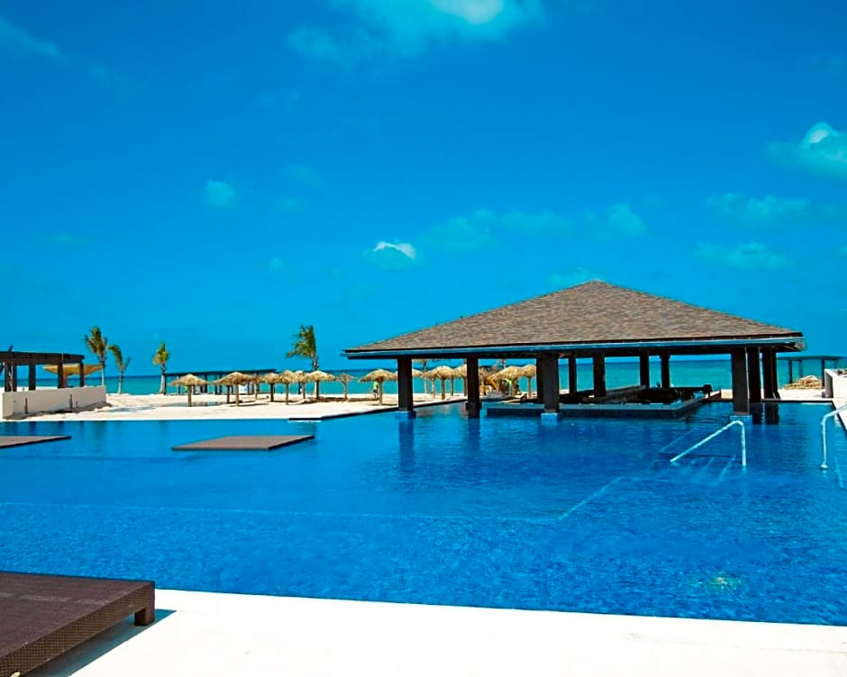 Royalton Blue Waters Autograph All-Inclusive Resor
