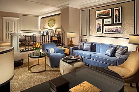 Famiglia Suite