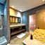 Riad Azia