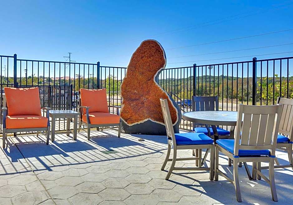 La Quinta Inn & Suites by Wyndham Lakeway