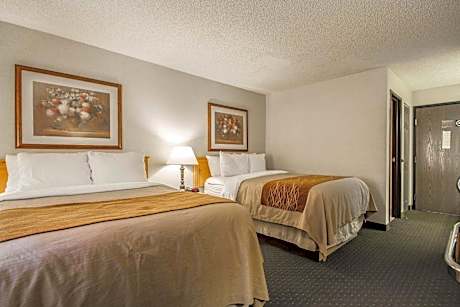 Double Room with Two Double Beds - Non-Smoking