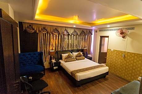 Deluxe Double or Twin Room