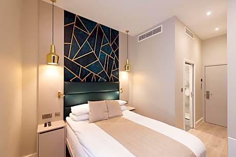 Double Studio (Lower Ground Floor, No Window)