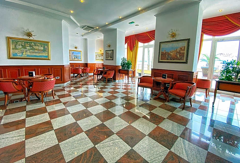 Hotel Savoy