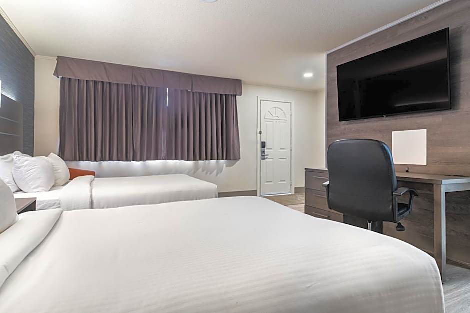 Glengarry Extended Stays