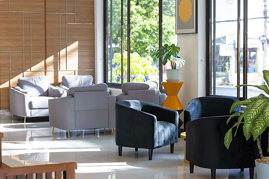 The President Hotel at Chokchai 4