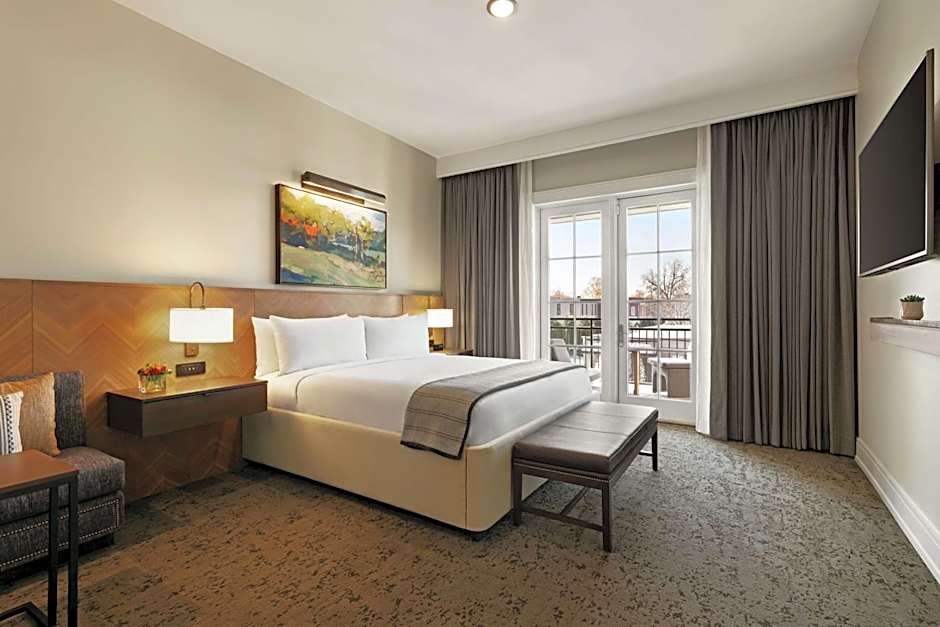 The Harpeth Downtown Franklin, Curio Collection by Hilton