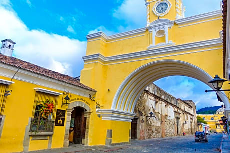 Hotel Convento Santa Catalina by AHS