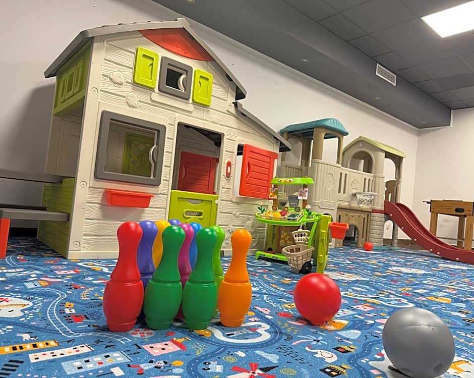 Karpacki & SPA - blisko wyciągu, Restauracja, Sala Zabaw, Bar 24h