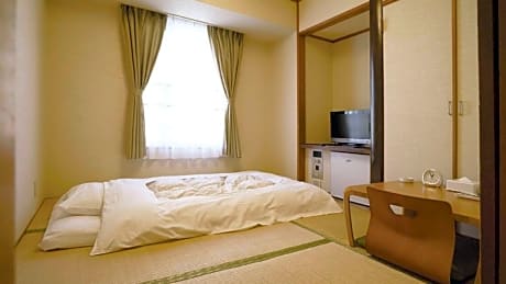 Japanese-Style Economy Twin Room - Smoking