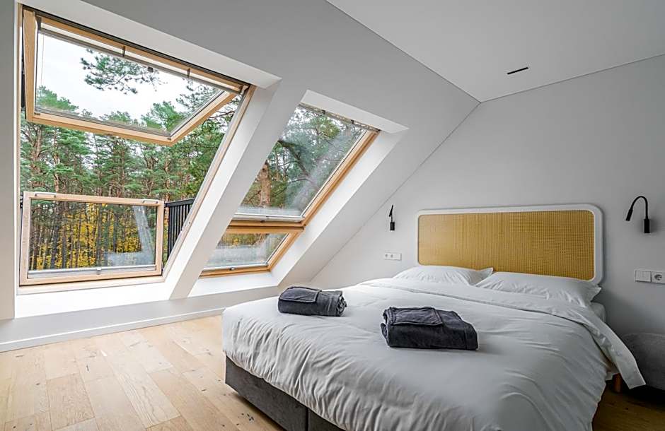 Photo 1 of 4 of Small Double Room