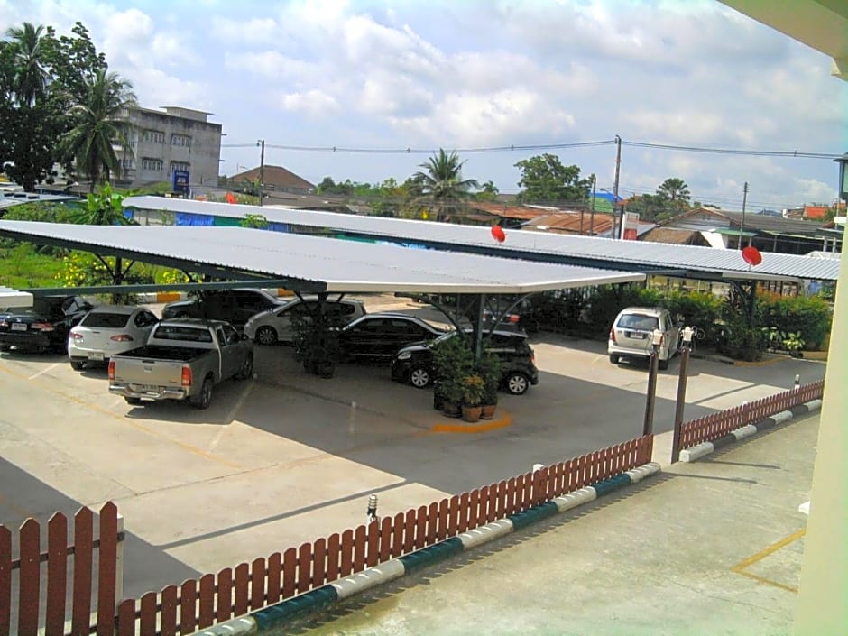 Banchang Apartment and Hotel