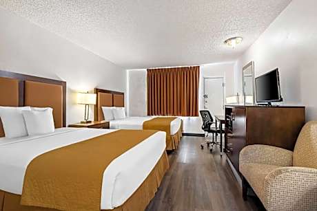 2 Queen Bed, Deluxe Room, Non-Smoking