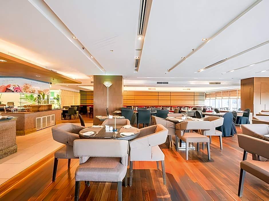 Puteri Wing - Riverside Majestic Hotel