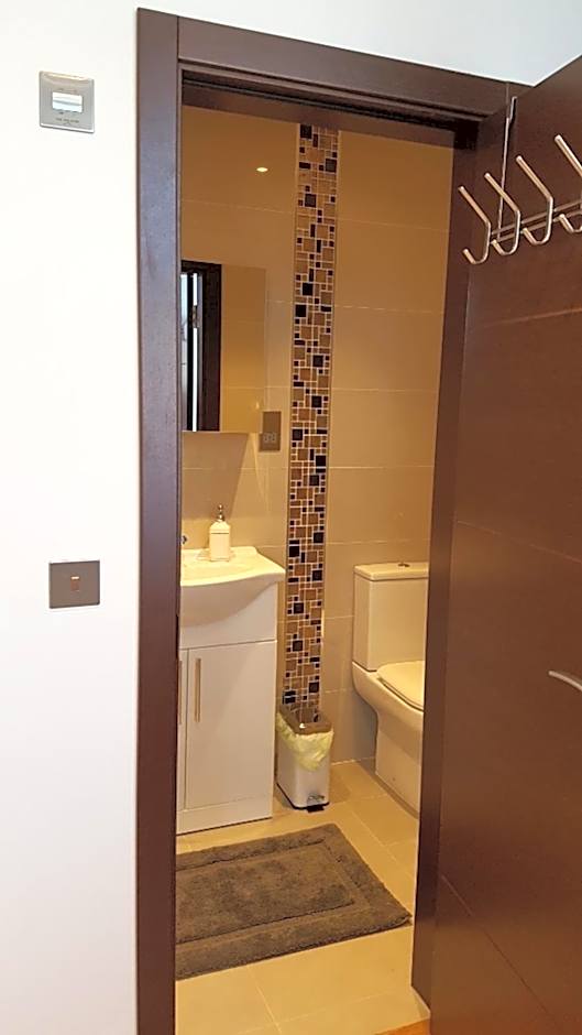 OYO The Kilburn Arms