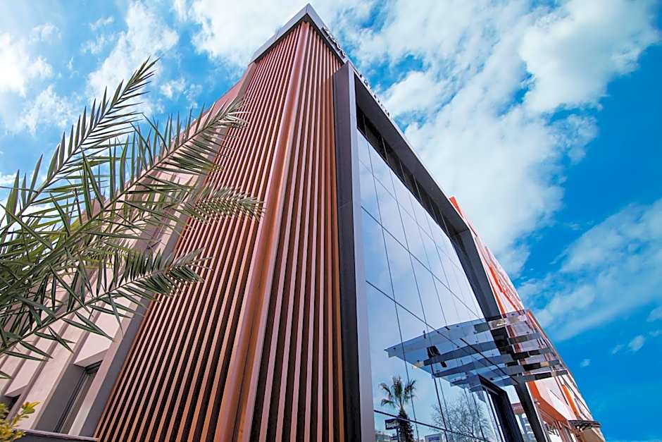 Dovv Hotel Busıness