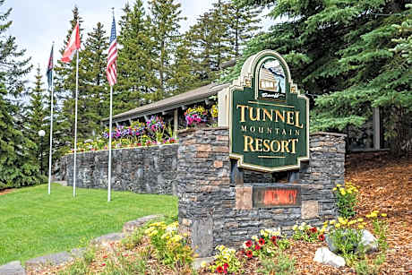 Tunnel Mountain Resort