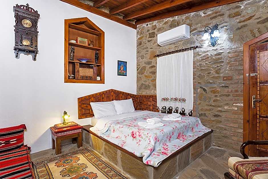 Stonehouse By Ipek Hotel