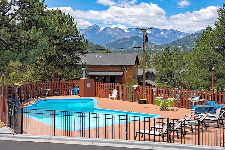 Hotel Estes