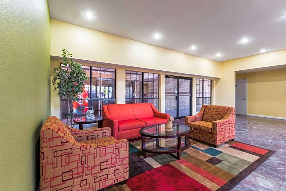 Quality Inn University Near Downtown