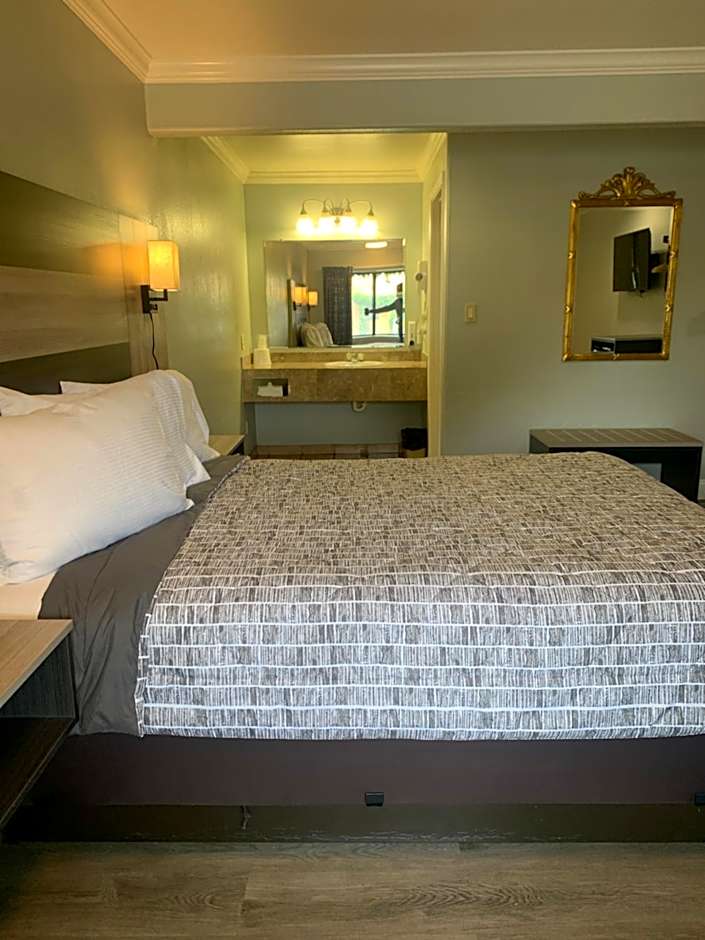 Monterey Oceanside Inn