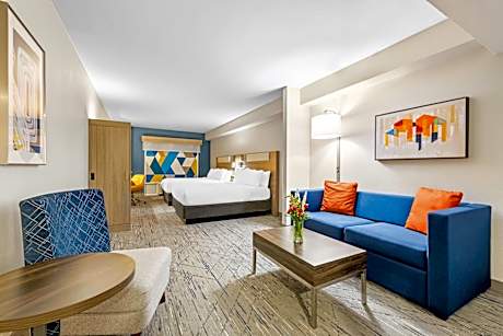 Queen Suite with Two Queen Beds