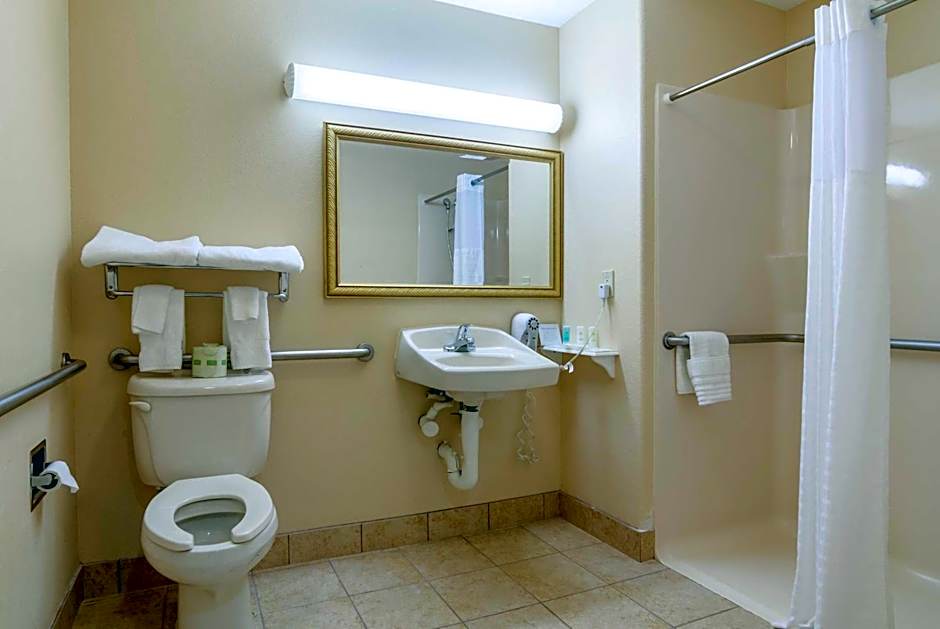 Super 8 by Wyndham Great Bend