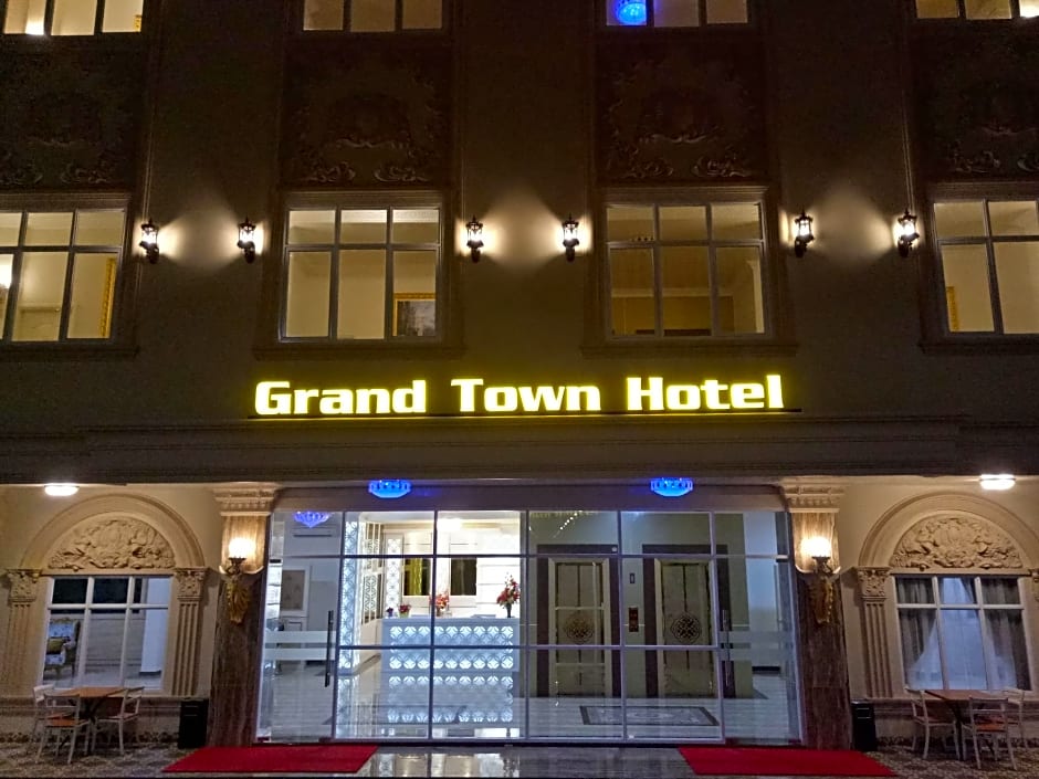 Grand Town Hotel Mandai