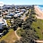 Surfside Buddina Beachfront 3bed Apt - Direct Beach Access