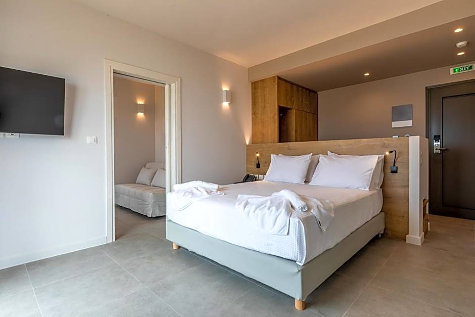 Photo 1 of 11 of Suite, Sea View