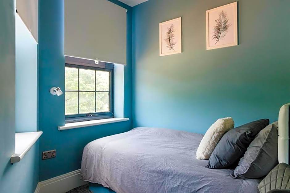 OYO Ruby Pub & Hotel