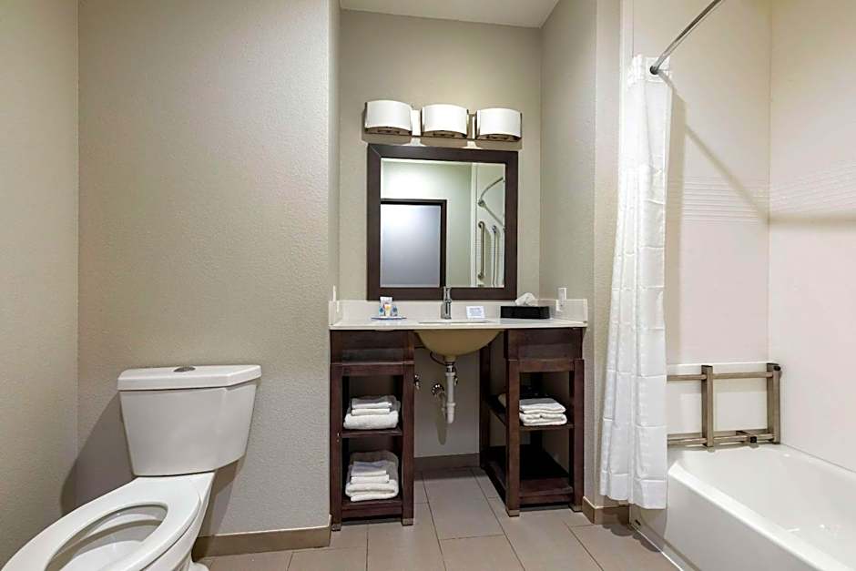 Comfort Inn & Suites Balch Springs - SE Dallas