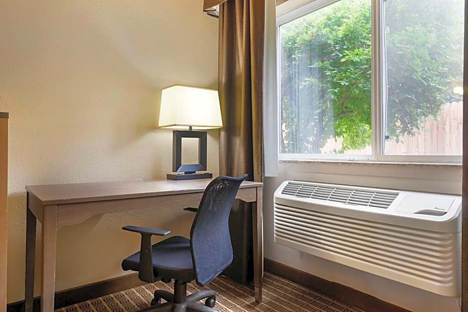 Best Western Plus Yakima Hotel