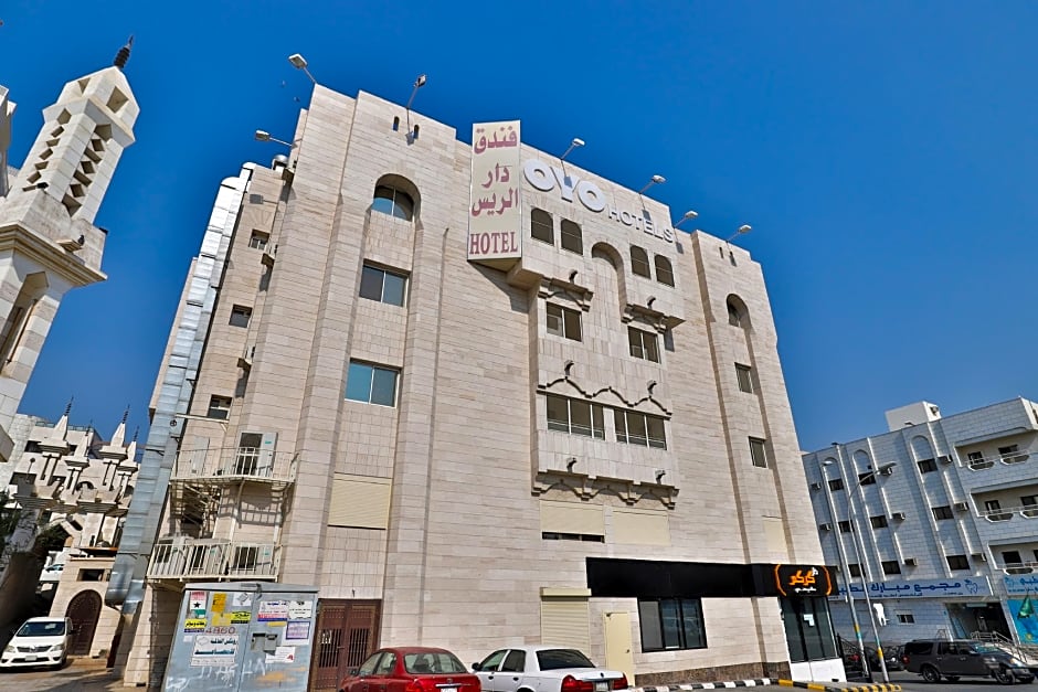 OYO 167 Dar Al Raies Hotel