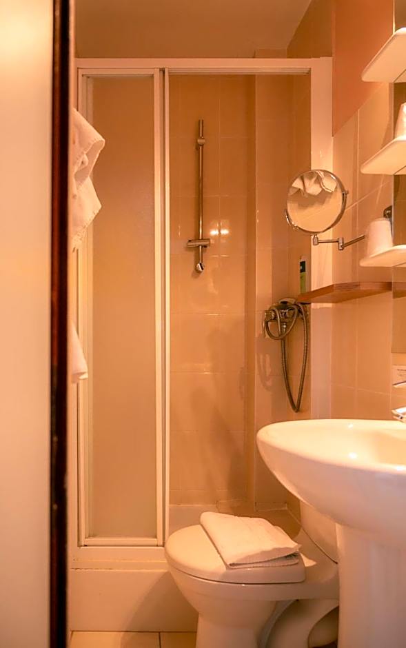 Logis Hôtel Le Bellevue